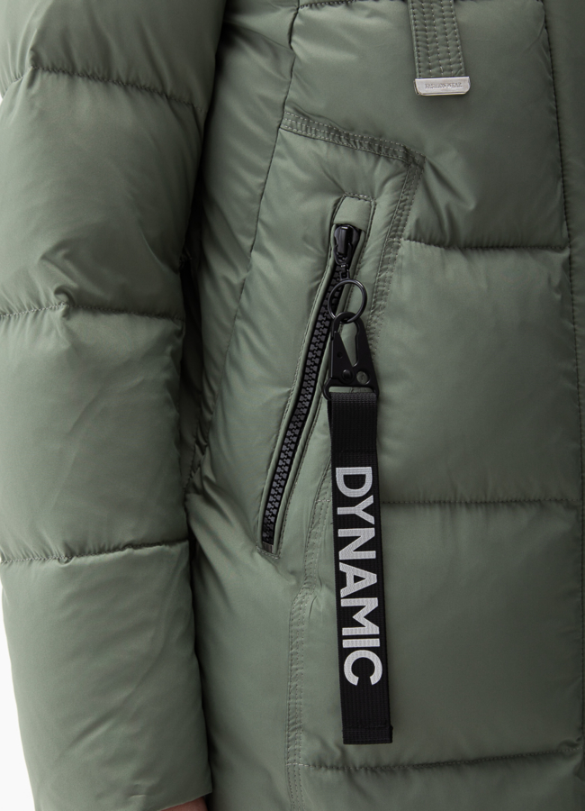 Женский пуховик с капюшоном  модель № 28382 универмаг малина