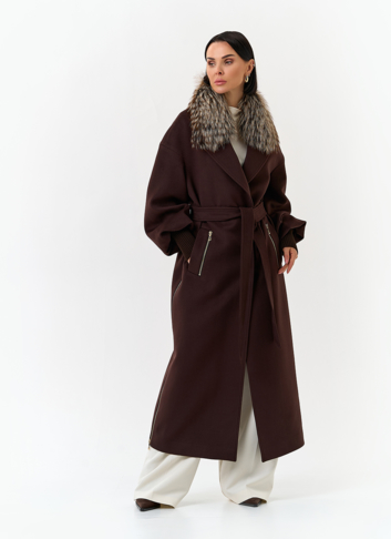 Женское длинное пальто с отделкой из меха лисы