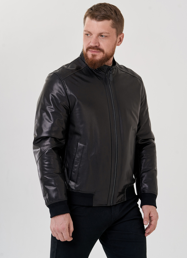 Куртка мужская черного цвета из натуральной кожи модель № 33105 меха малина