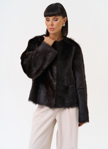 Женская натуральная дубленка в коричневом цвете