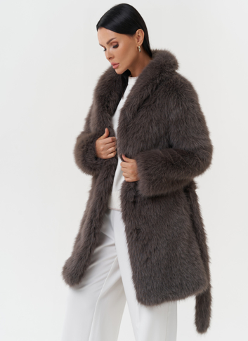 Шуба из эко меха под песца