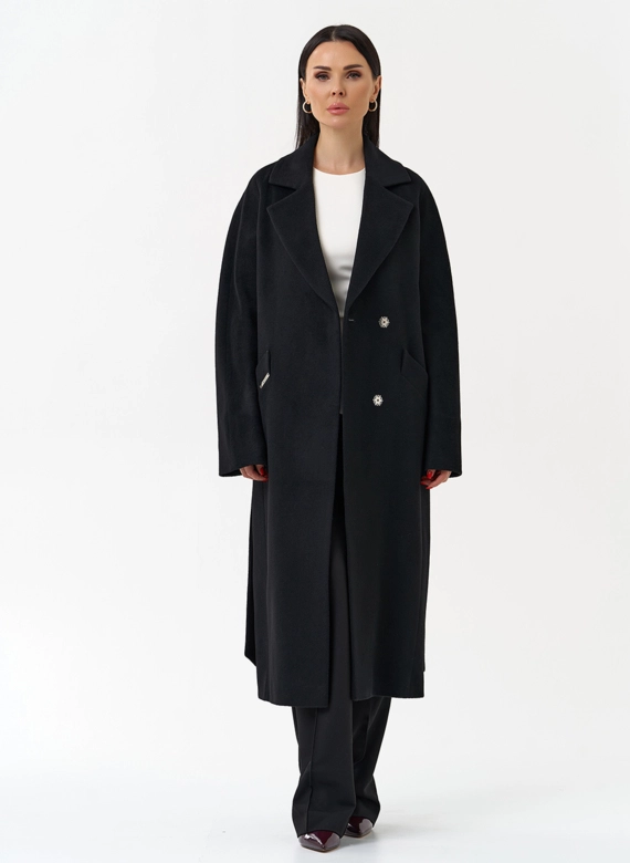 Длинное женское пальто с английским воротником