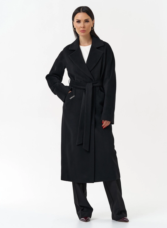 Длинное женское пальто с английским воротником фото