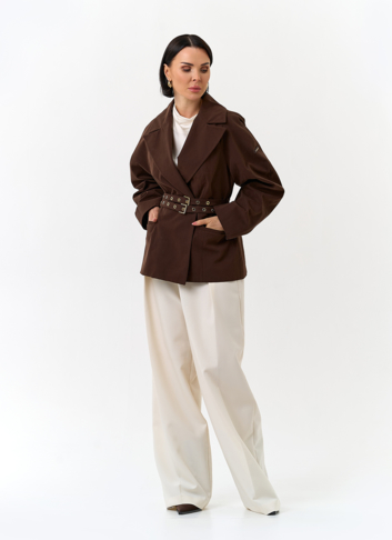 Женская куртка с объемными рукавами