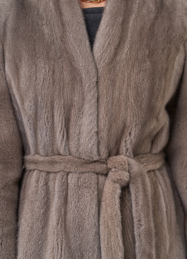 Длинная шуба из норки с поясом модель № 29088 универмаг малина