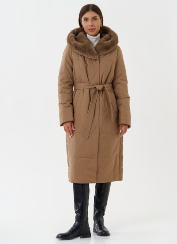 Пуховик с капюшоном из эко меха