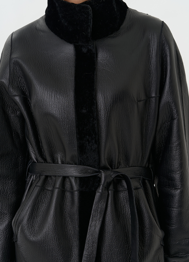 Женская двухсторонняя дубленка с поясом модель № 32198 универмаг малина