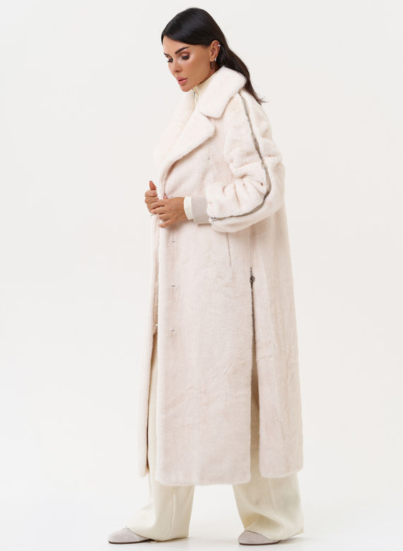 Женская шуба со съёмным капюшоном