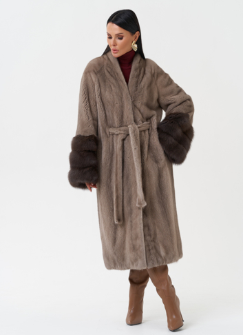 Шуба из меха скандинавской норки