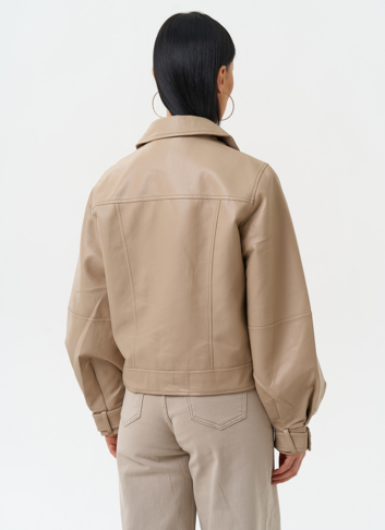 Куртка косуха из эко кожи бежевого цвета