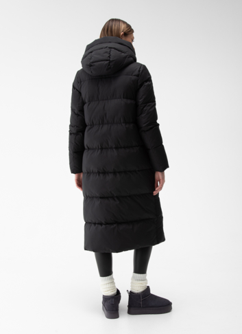 Женский пуховик с капюшоном 